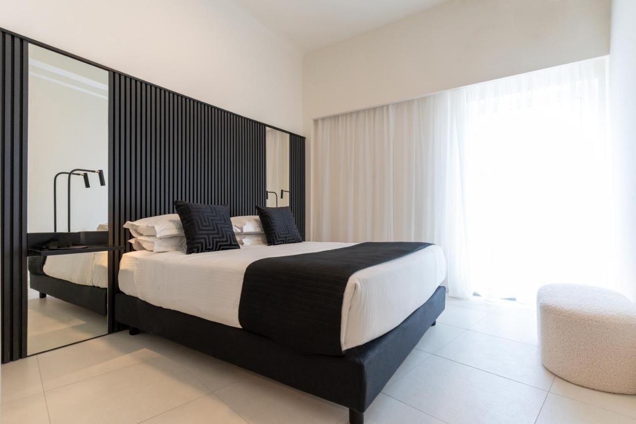 Kb48 Unique Aparthotel Heraklion (Crete)